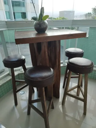 Conjunto de mesa rústica
