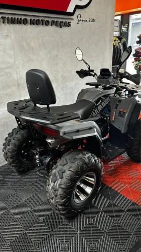 Quadriciclo 200 cc automático 