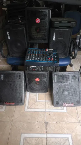 Vende-se som completo para igreja