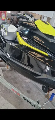 VENDO jet ski seadoo 260 RXT-X 2013