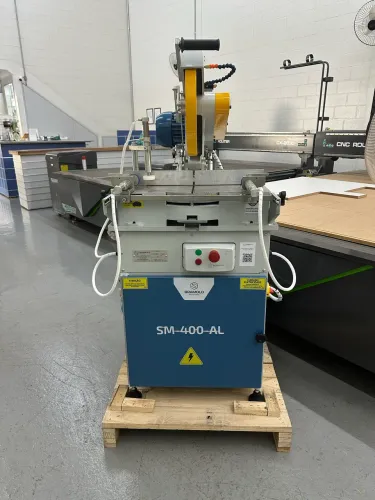 Esquadria para alumínio Bramold SM - 400 AL- nova com motor trifásico