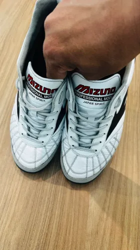 Chuteira Mizuno Morelia Sala Made in Japan TF (41BR)