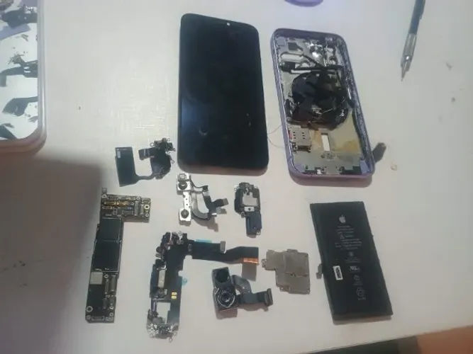 Iphone 12 - 128GB ROXO (Retirada de Peças)