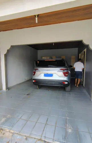 Casa com piscina CPA - R$ 250 Mil