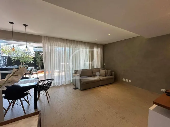 Casa mobiliada com 3 dormitórios à venda c 1 suite, 200 m² por R$ 2.000.000 - Tamboré - Sa