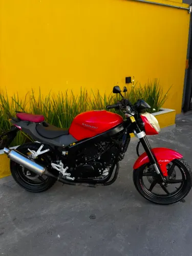 Comet 250GT *Único dono parcela em 24x no cartão ótima moto