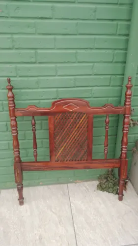 Cama de solteiro imbuia