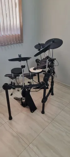 BATERIA ELETRÔNICA Marca: X-Pro / Modelo: C.Ibanez Ed100 / Cor: Preto