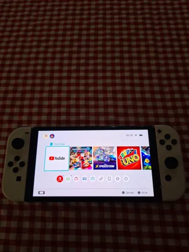 Vendo Nintendo Switch OLED