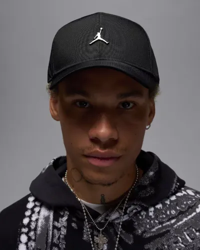 Boné Jordan Rise Mettalic Preto M/L