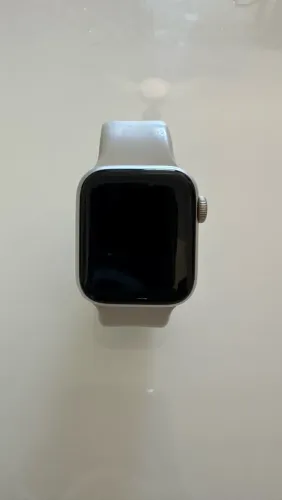 Apple Watch SE 2 40mm Silver (ainda com 98% de bateria)