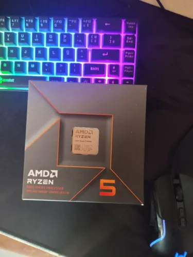 Ryzen 5 8500G