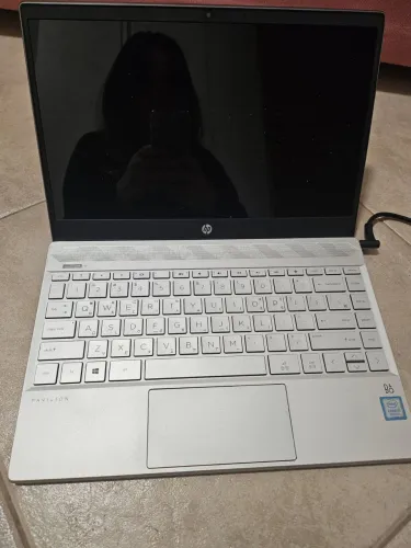 Notebook HP Pavillion 13 - an004TU (Modelo Coreano)