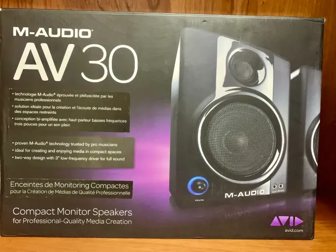 Caixas M-Audio AV30 - Na Caixa - Excelente Estado