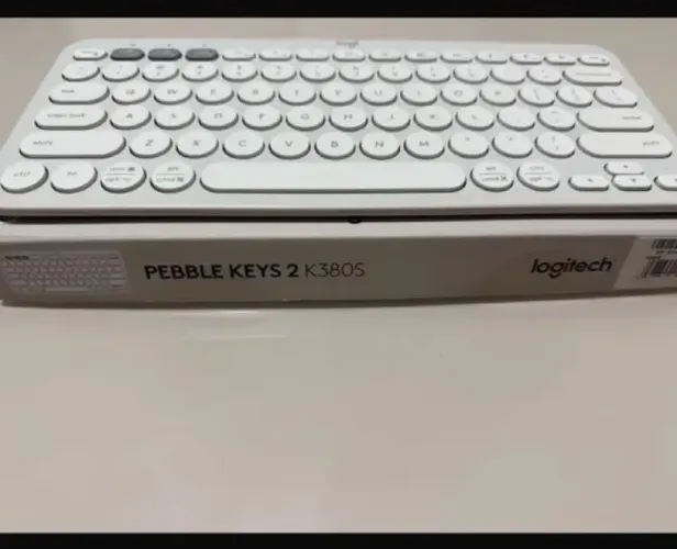 Teclado Pebble Keys 2 K380s sem fio Logitech 