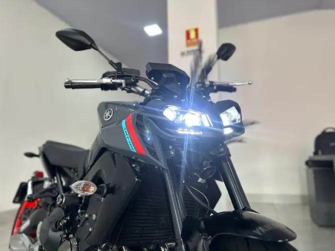 MT-09