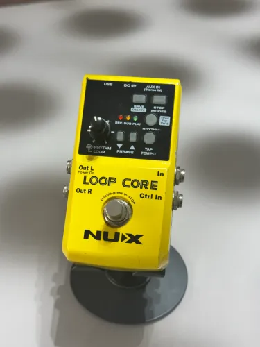 Pedal Nux Loop Core