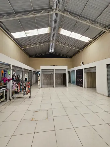 Sala Comercial para Aluguel Setor Garavelo - Aparecida de Goiânia - GO