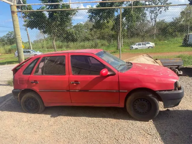Gol G2 1.0 16v retirada de peças 