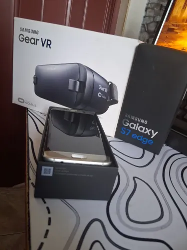 Celular S7 Edge (Não liga) + óculos VR GEAR SAMSUNG