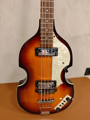 Baixo Hofner Violin Bass B-Bass HI-Series Sunburst