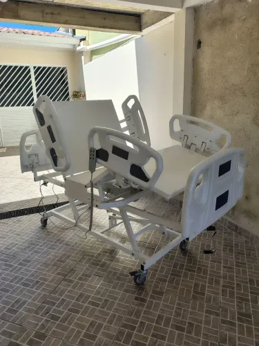 Cama hospitar mista c/elevação semiNova entrego