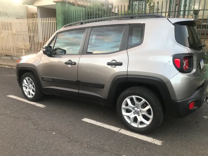 Jeep Renegade Sport 1.8 4X2 Flex 16V Mec. 2018