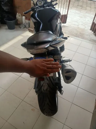 Z750 vendo ou troco mais volta da pessoa cg 160 ou 300f 