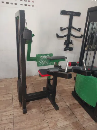 Vendo máquina de academia