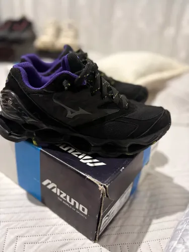 Mizuno flor de lótus preto