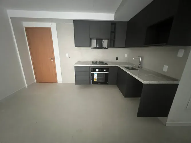 ALUGUEL 2 QUARTOS NA GÁVEA/RJ,SENDO UMA SUÍTE,COM 69 M2 COM VARANDÃO,VISTA LIVRE,ARMÁRIOS
