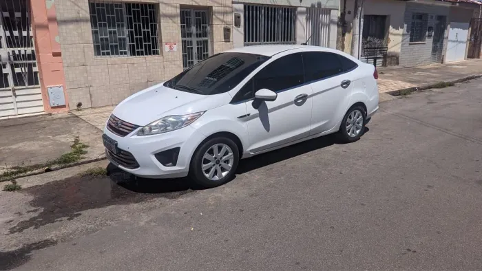 Ford Fiesta Sedan SE 1.6 16V Flex 4P 2012