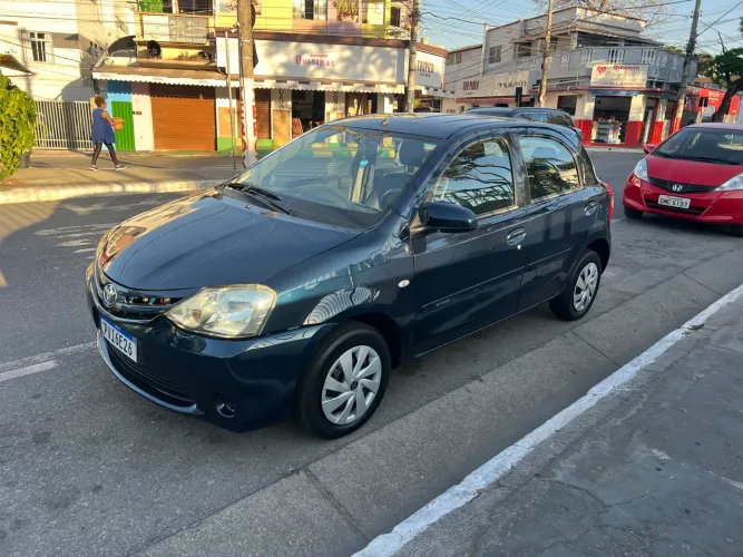 Toyota Etios XS 1.5 Flex 16V 5P Mec. 2015