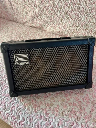 Amplificador Roland Cube Street