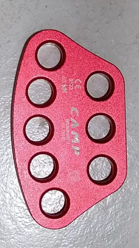 Placa de ancoragem Camp de alumínio com 5 + 3 furos 45kn