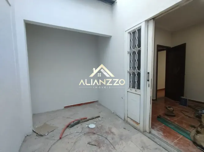 Casa Padrão para Locação no Bairro Vila Elisa em Ribeirão Preto/SP. Alianzzo Imóveis.