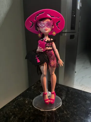 Boneca Draculaura Scare Adise G3