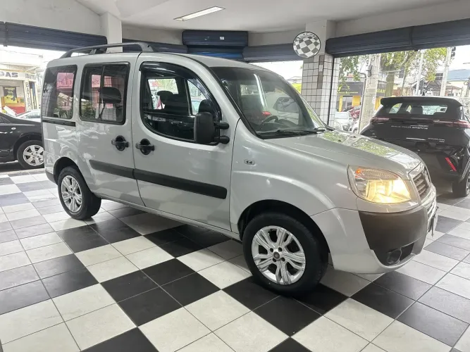 Fiat Doblo Attractive 1.4 Fire Flex 8V 5P 2015