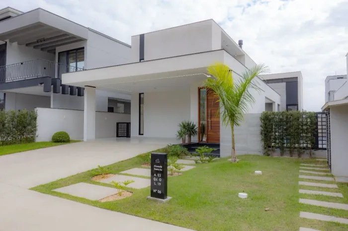 CASA VENDA CALEDÔNIA CAMBORIÚ