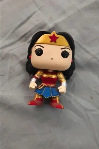 Funko pop mulher maravilha