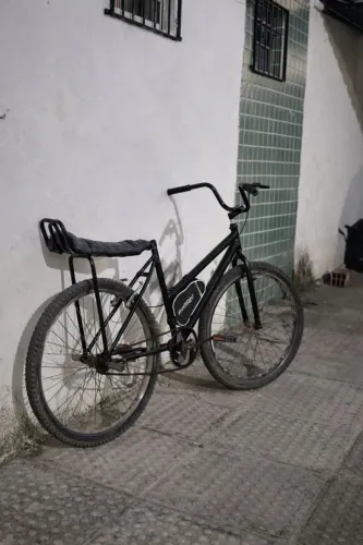 Vende-se bike aro 26 estilo montatinha troca por iPhone
