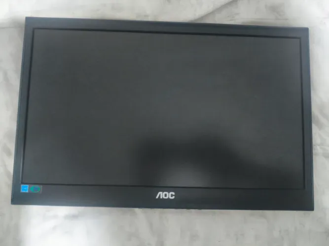 Monitor AOC 19"polegadas para sair rápido 