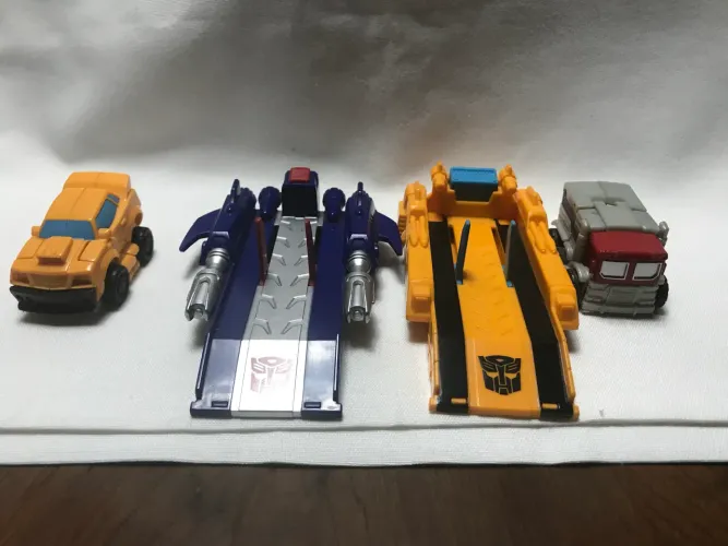 Transformes bumble bee e Optimus prime