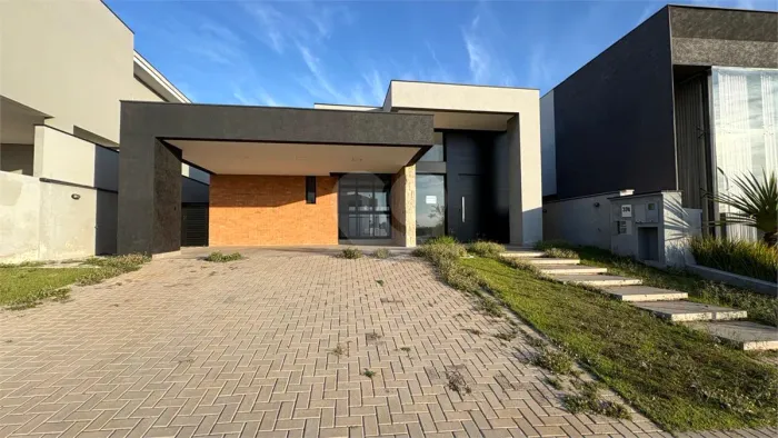 Casa à venda com 3 quartos no no Alphaville $ - Votorantim/SP