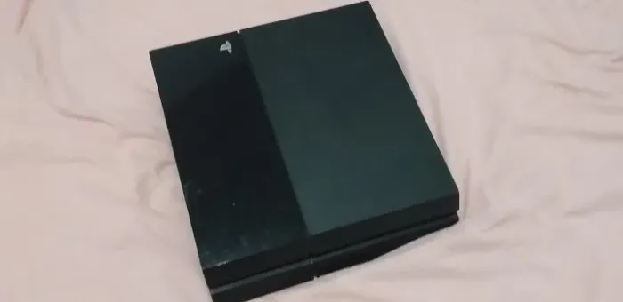 PlayStation 4 / PS4 USADO