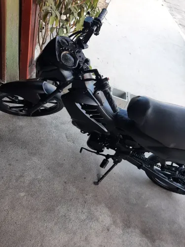 Vendo motinha pra desocupar espaço