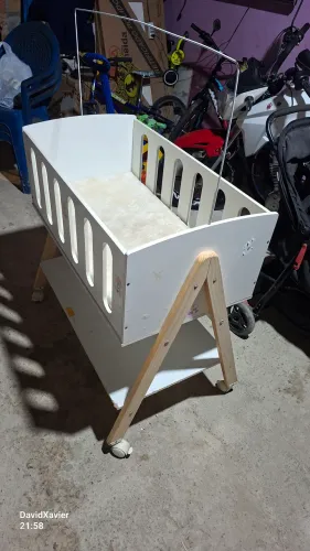 Vendo mini berço sissi estilo berço de moises 