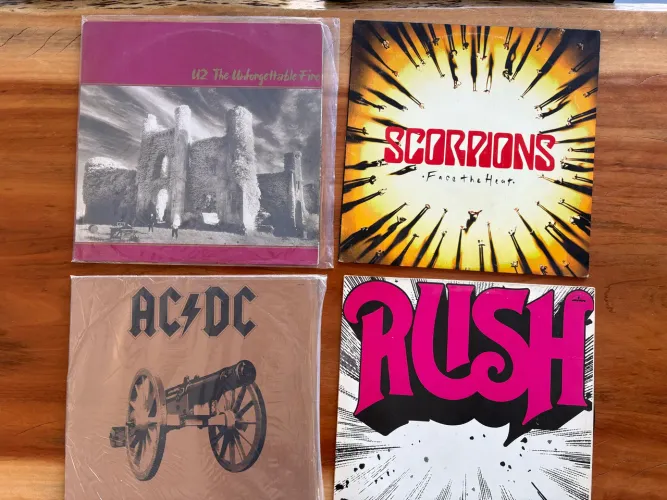 3 discos de vinil, Scorpions, U2, ACDC