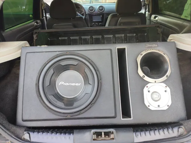 Som Automotivo, Caixa Trio