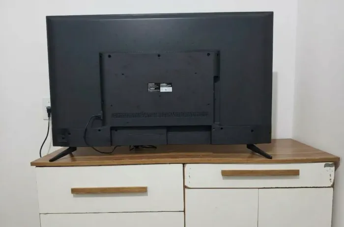 Smart TV 43" Aiwa Full HD Android TV - Em bom estado<br>